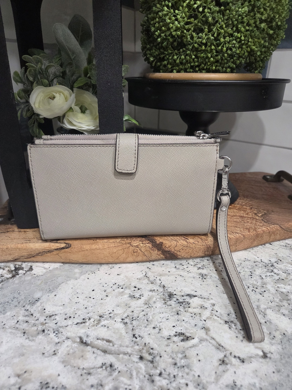 Michael Kors Women's Wristlet Wallet - Beige - Picture 2 of 8